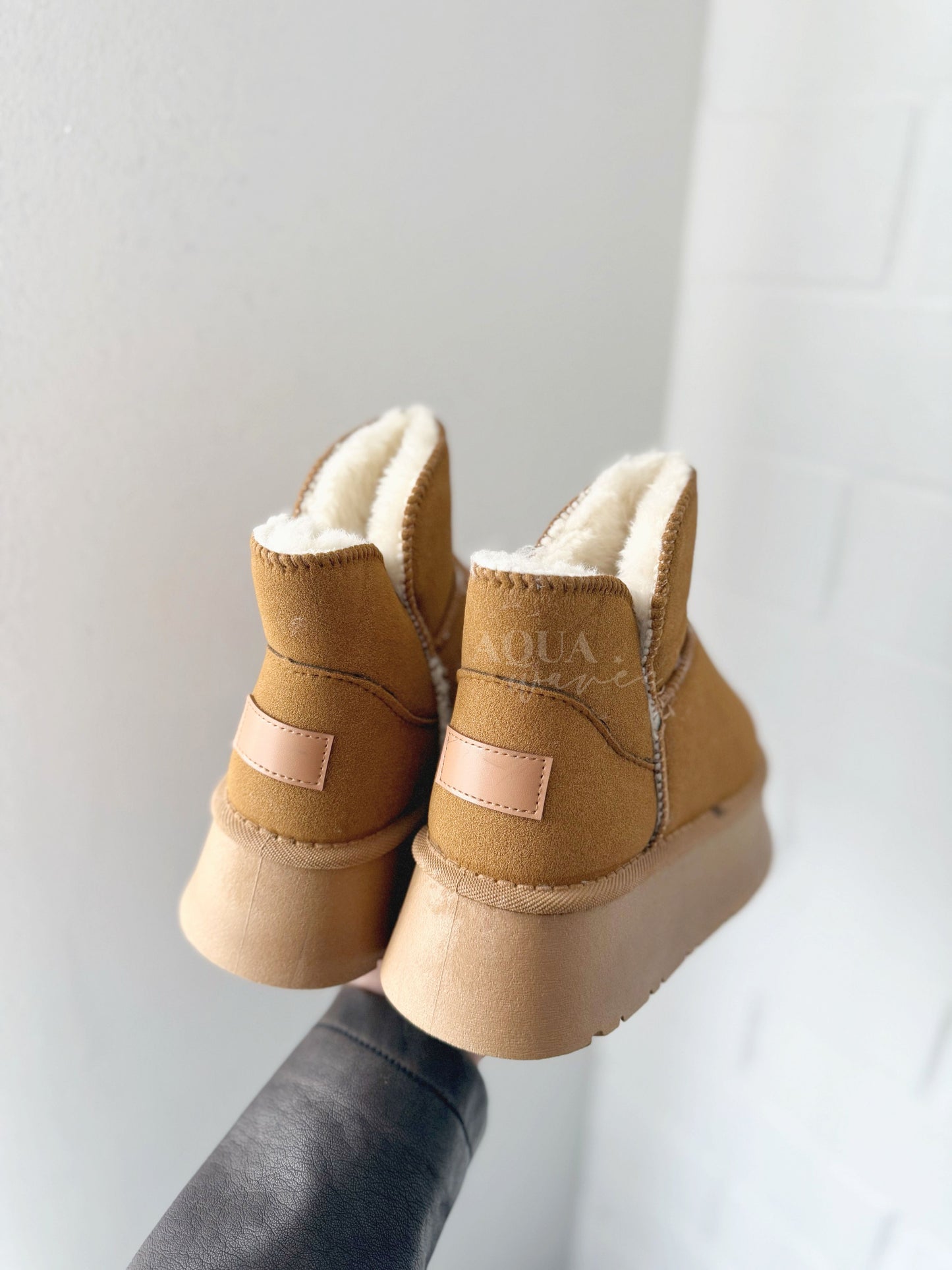 PANTUBOTA CAMEL