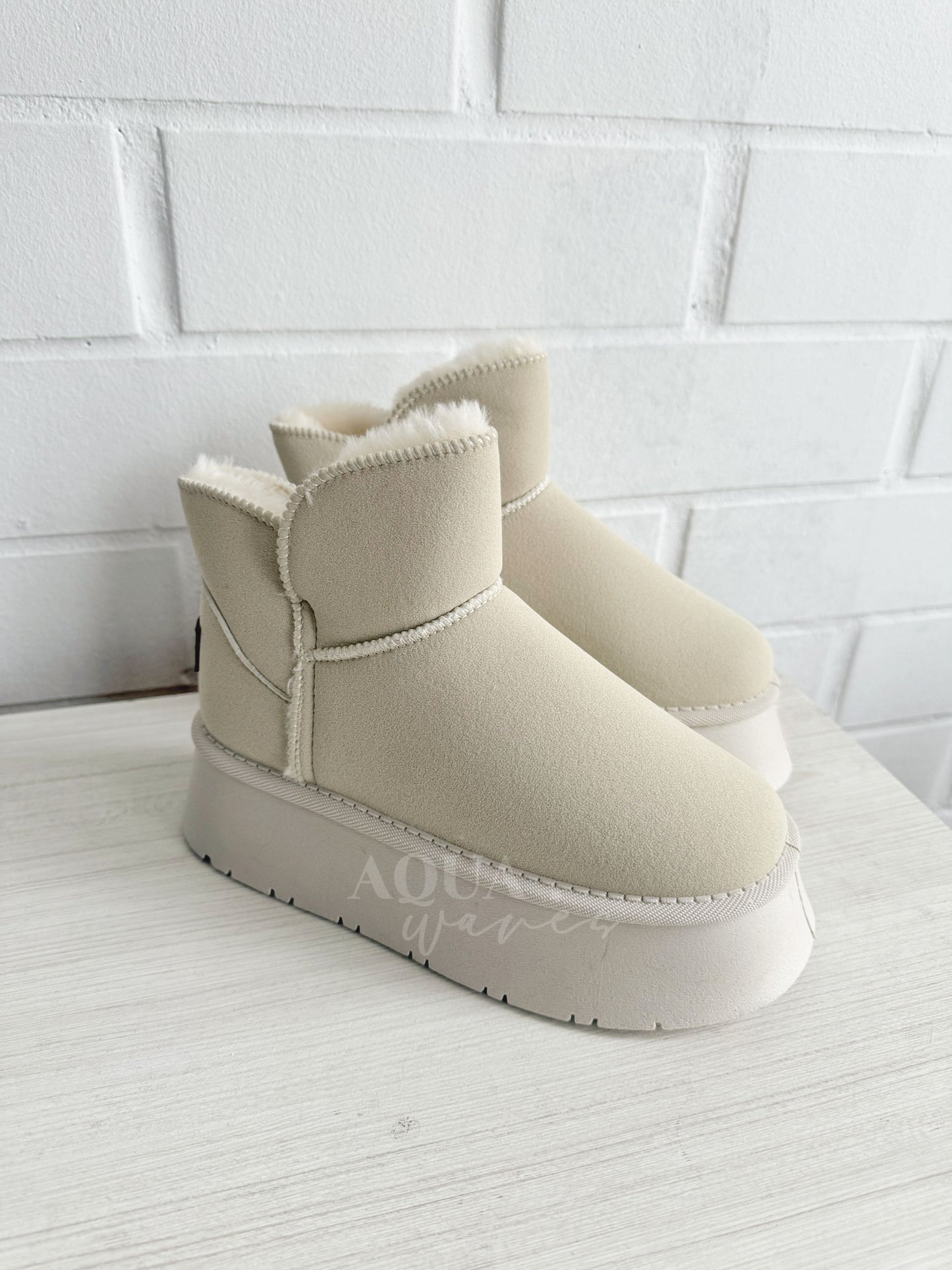 PANTUBOTA CREMA