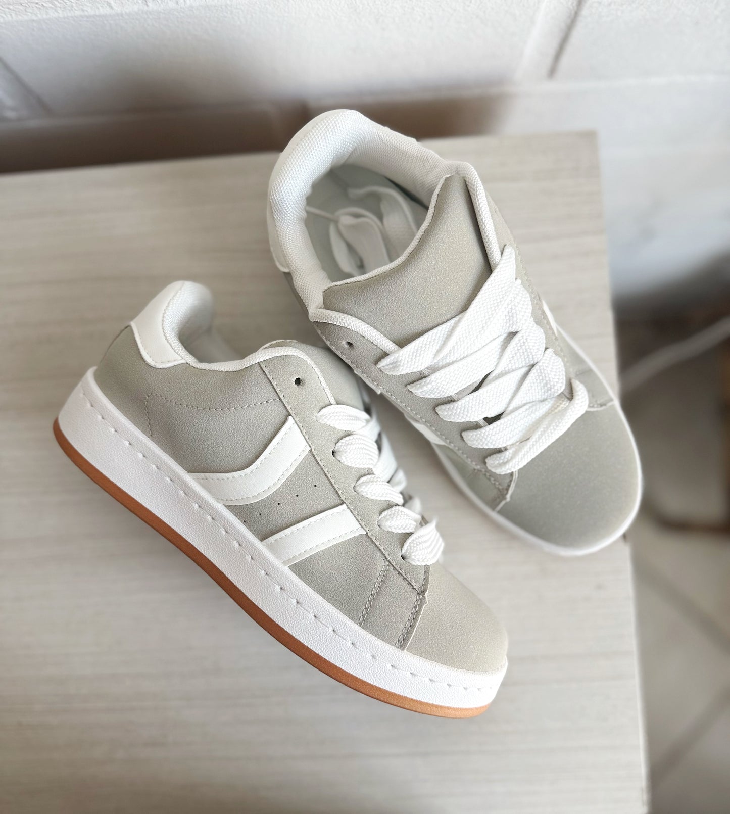 ZAPATILLA EST CAMPUS GRIS