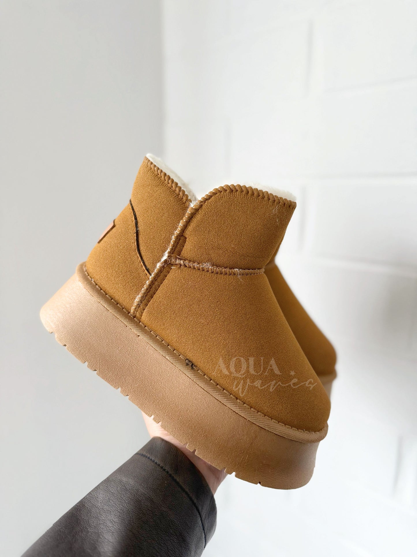 PANTUBOTA CAMEL