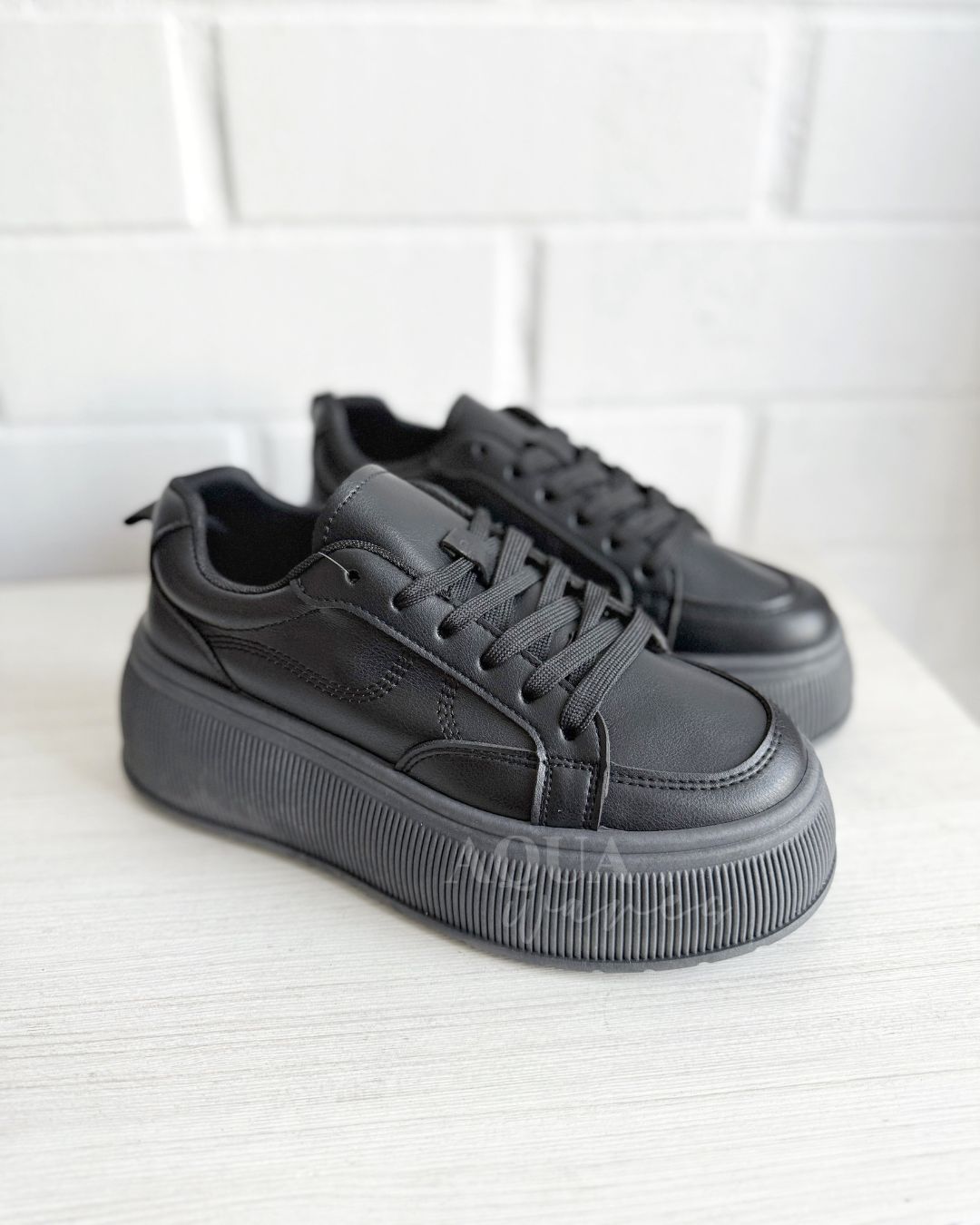 ZAPATILLA AUSTIN BLACK