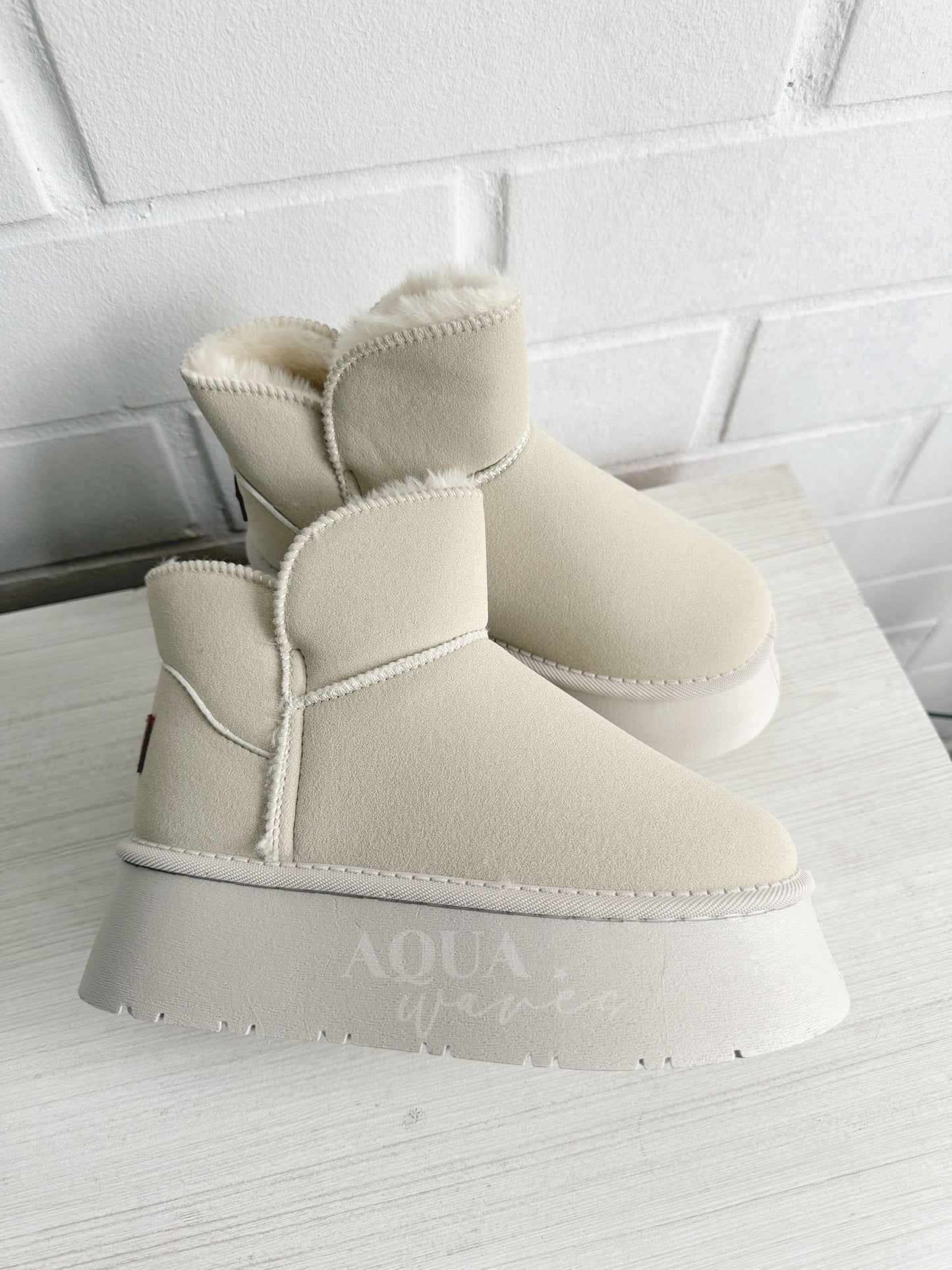 PANTUBOTA CREMA