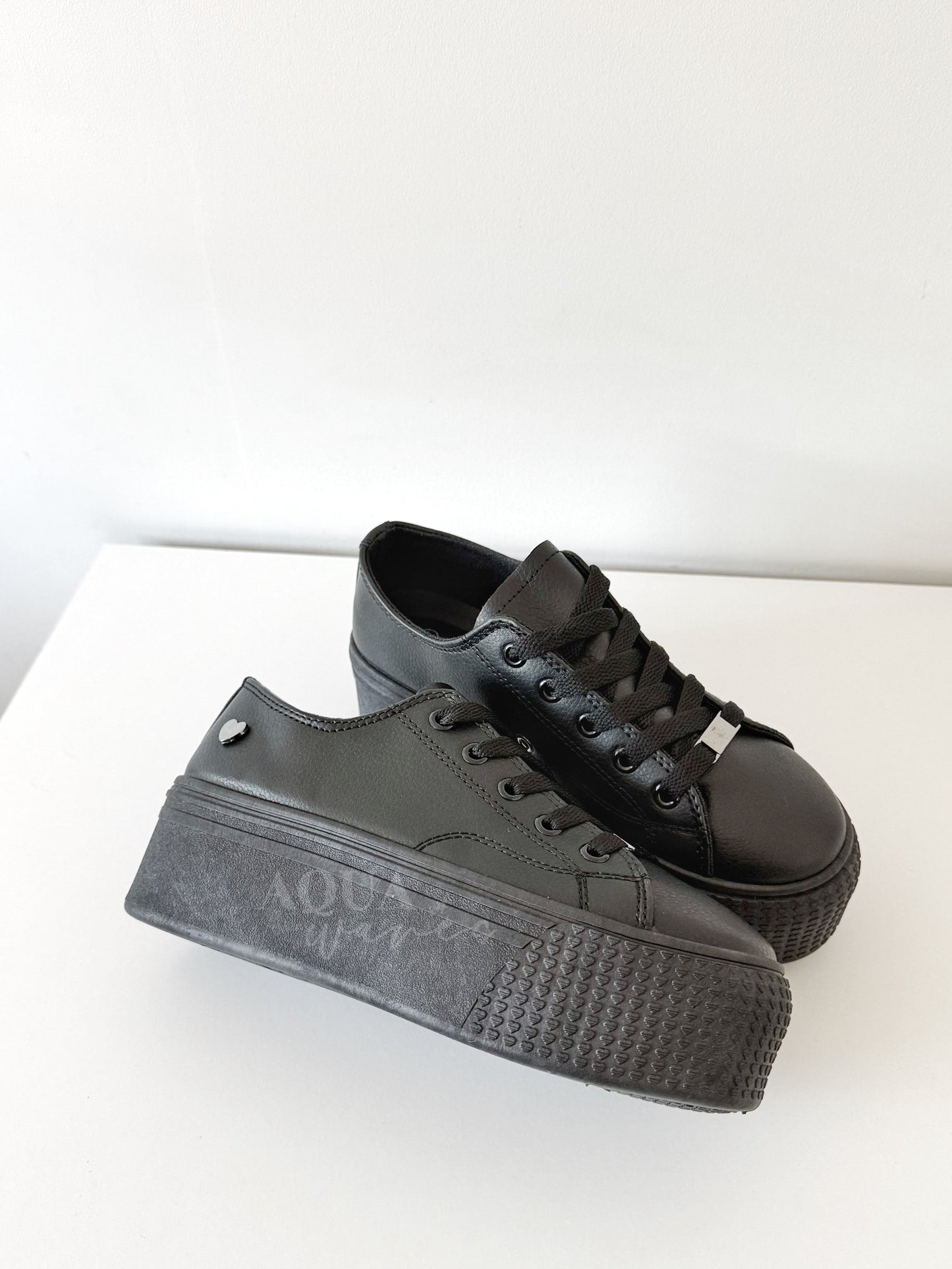 ZAPATILLA DENISSE CUERO